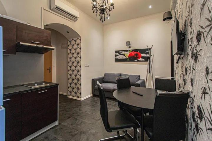 Cozy Homestay At Prague Main Station المظهر الخارجي الصورة