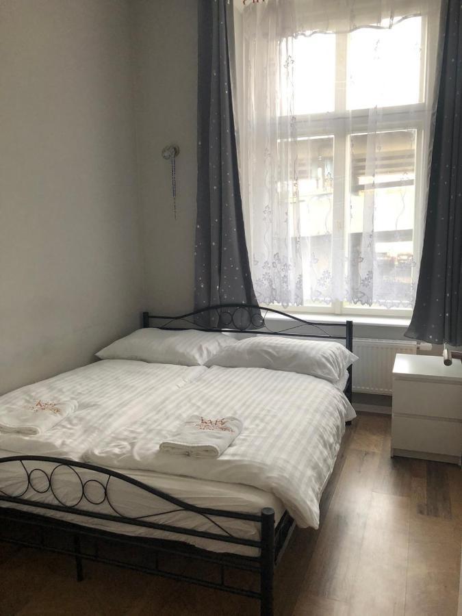 Cozy Homestay At Prague Main Station المظهر الخارجي الصورة
